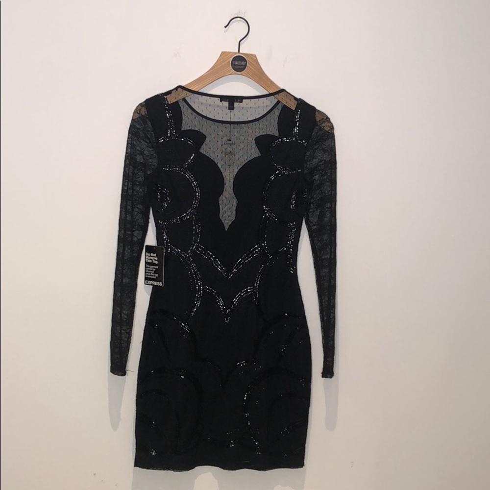 Express dress - Picture 2 of 2